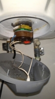 Coperchio in plastica dello scaldabagno